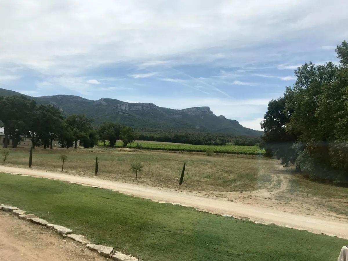 לינה וארוחת בוקר טרטס Les Lodges De Roquefeuille